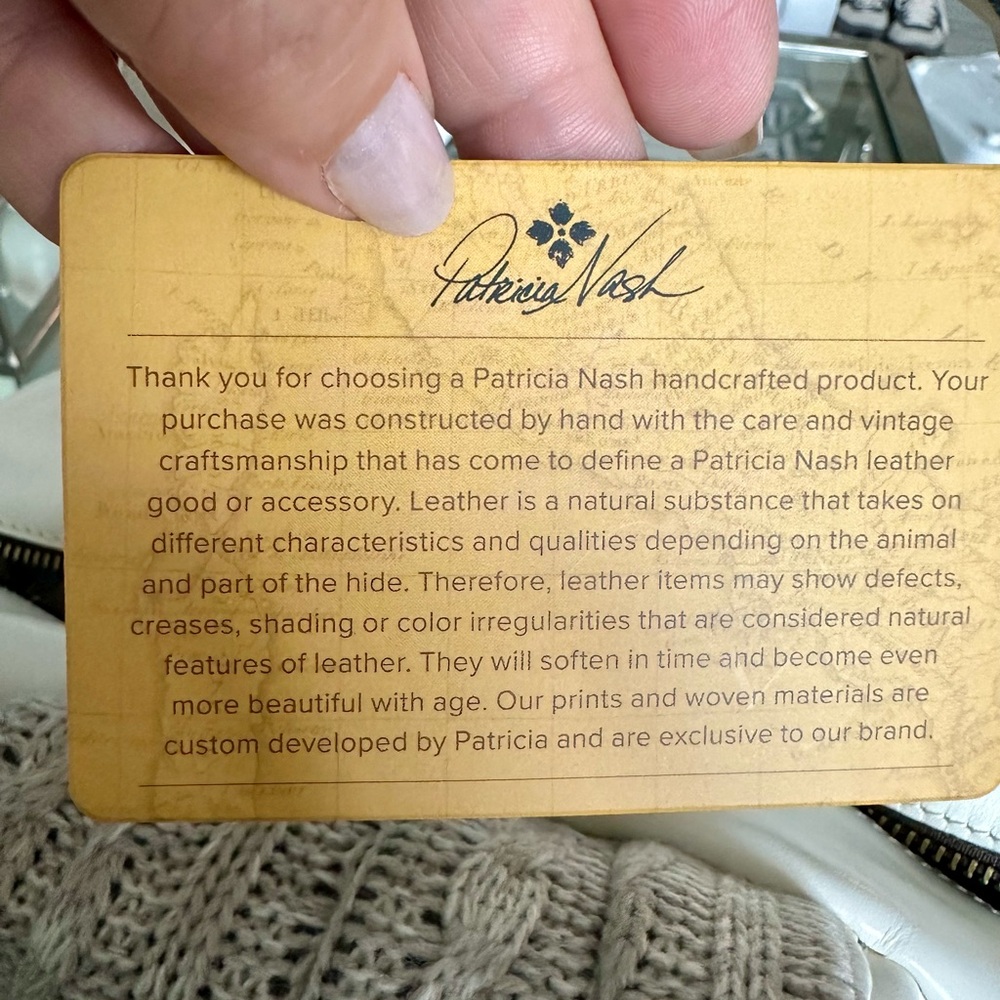 Patricia Nash White and Gray Shoulder Bag with Knit Texture - Picture 5 of 11